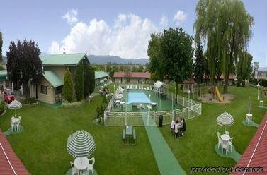 Okanagan Seasons Hotel 3*