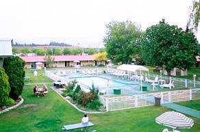Hotel Okanagan Seasons